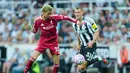 Kemenangan ini membuat Liverpool naik ke posisi ketiga klasemen sementara dengan enam poin. Di sisi lain, Newcastle baru mengumpulkan satu poin dan masih tertahan di peringkat ke-15. (AP Photo/Jon Super)