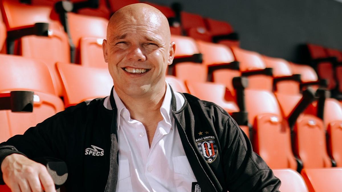 Tak Ada Tekanan, Johnny Jansen Justru Sebut Jadi Tantangan Sebagai Suksesor Teco di Bali United