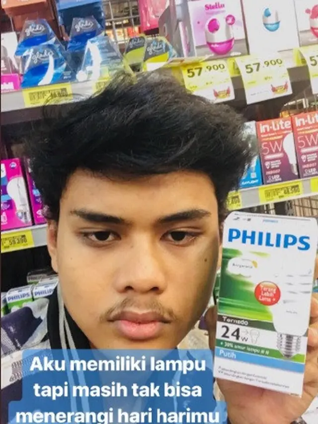 status galau pakai benda