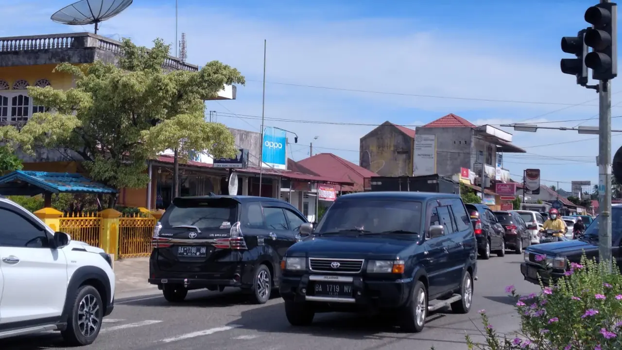 Pantauan arus mudik di Sicincin, Padang Pariaman. (Liputan6.co/ Novia Harlina)