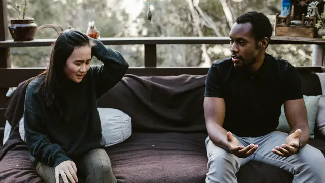 Batasan yang Perlu Ditetapkan dalam Hubungan Tanpa Kepastian (photo by pexels.com)