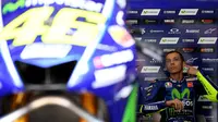 Pembalap Movistar Yamaha, Valentino Rossi mendukung penggunaan airbag (kantung udara) di MotoGP. (Manan VATSYAYANA / AFP)