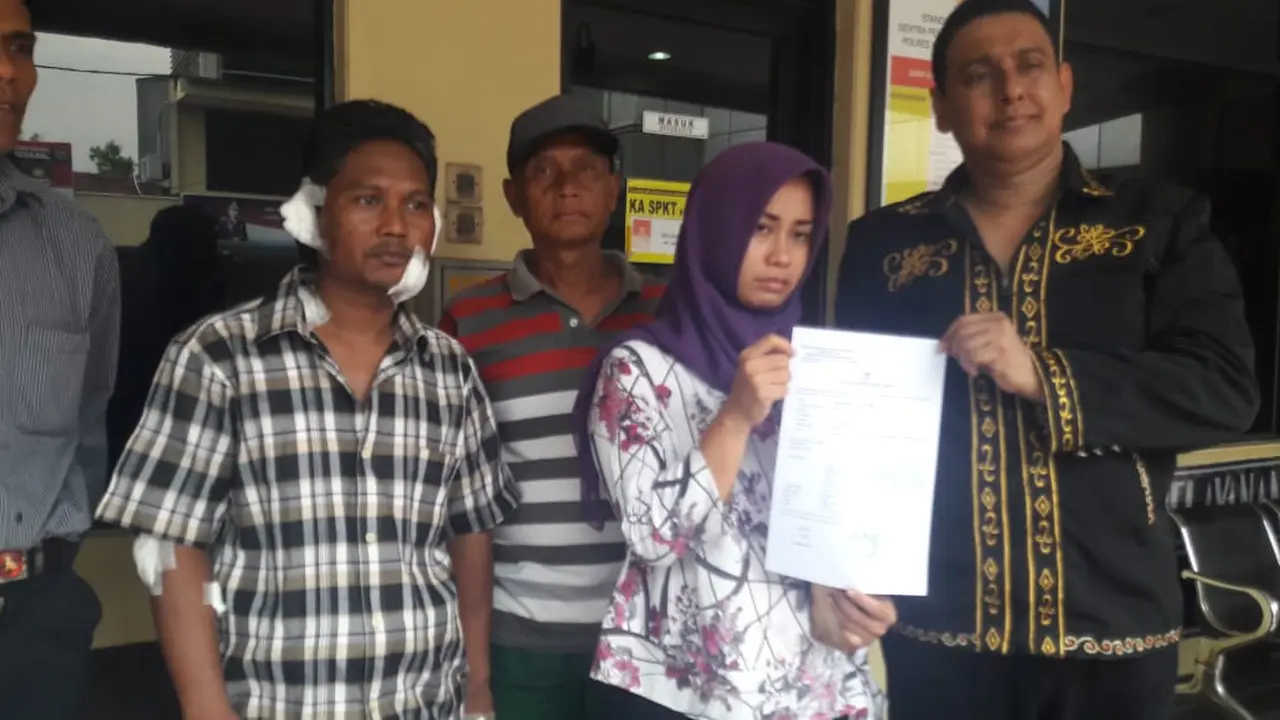 Korban gigitan melaporkan pemilik anjing pitbull (Merdeka.com/Ronald)