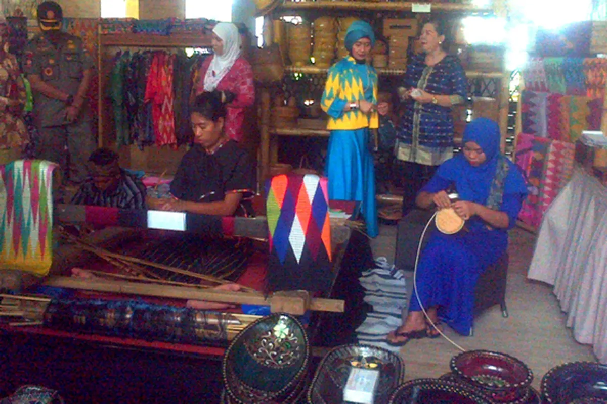 Kerajinan dan Budaya Lokal NTB Digelar di Seluruh Hotel Mataram