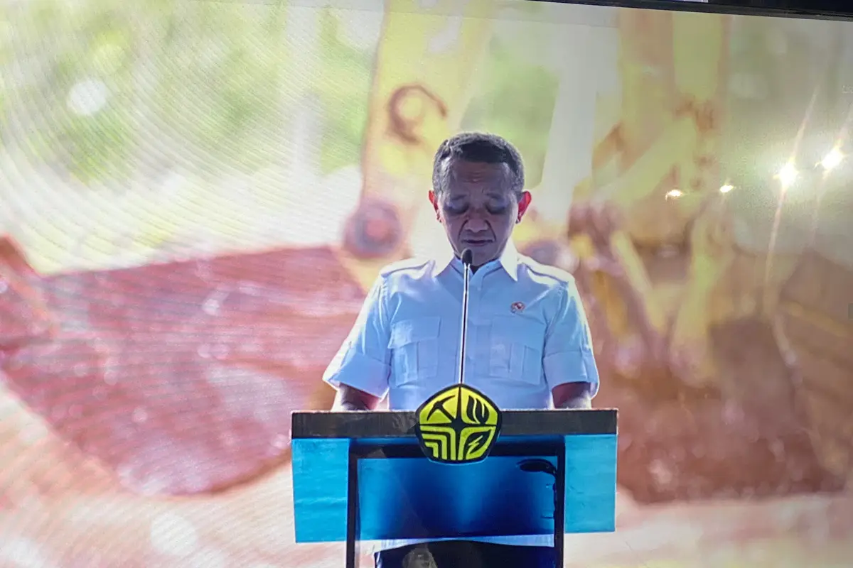Menteri ESDM Bahlil Lahadalia saat groundbreaking Proyek Abadi Masela, di Saumlaki, Kabupaten Kepulauan Tanimbar, Kamis (16/7/2026).(Foto: Liputan6.com/Immanuel Christian)