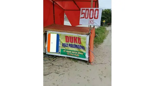 5 Papan Informasi Jualan Buah Ini Bikin Geleng Kepala