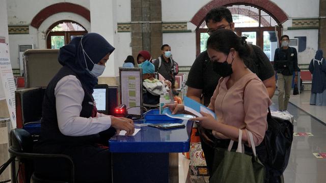 Mengintip Suasana Stasiun di Semarang Usai Pemberlakuan ...
