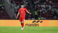 Mathew Baker menjalani debut bersama Timnas Indonesia saat bersua Oman pada FIFA Matchday periode Juni 2026 di Stadion Utama Gelora Bung Karno, Jakarta, Jumat (05/06/2026) malam WIB. Bakar pun mengukir sejarah sebagai pesepak bola termuda yang membela Tim Garuda. (Bola.com/Bagaskara Lazuardi)