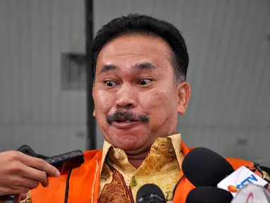 Bupati Tapanuli Tengah, Raja Bonaran Situmeang batal menjalani pemeriksaan KPK, Jakarta, (15/10/14). (Liputan6.com/Miftahul Hayat) 