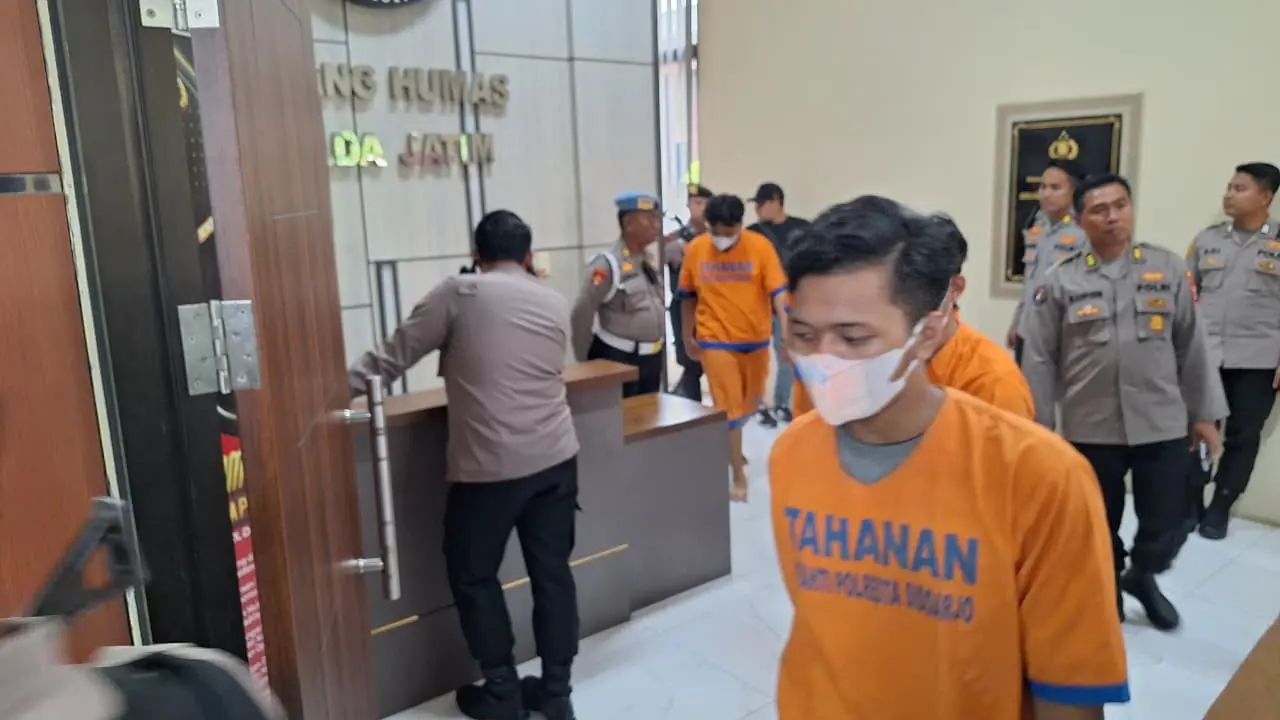 Para tersangka demo berujung anarkis di Jatim