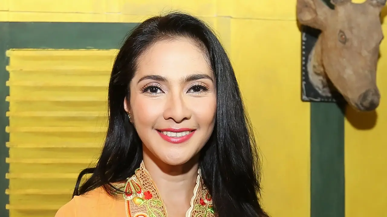 [Bintang] Maudy Koesnaedi