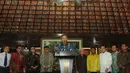 Presiden Susilo Bambang Yudhoyono bersama delegasi Koalisi Merah Putih memberikan keterangan pada sejumlah wartawan usai pertemuan di Puri Cikeas, Bogor, (2/9/2014). (Liputan6.com/Helmi Fithriansyah)