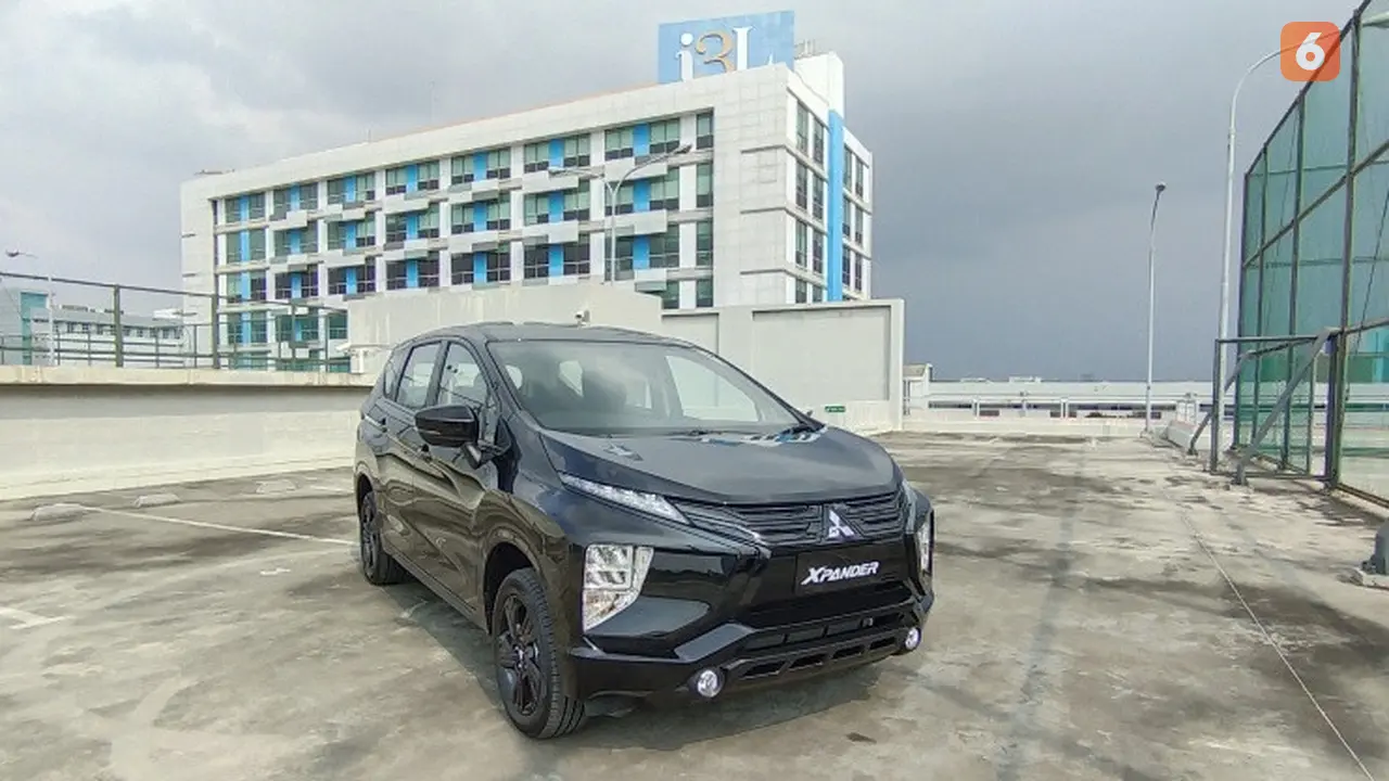 Mitsubishi Xpander Rockford Fosgate Black Edition