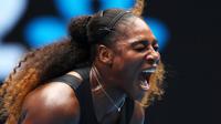 Unggulan kedua, Serena Williams, lolos ke perempat final Australia Terbuka 2017 setelah menyingkirkan Barbara Strycova pada babak keempat, Senin (23/1/2017). (Bola.com/Twitter/AustralianOpen)