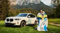 BMW electrified wingsuit bikin penggunanya menjadi seperti iron man (BMW)