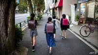 Anak Sekolah di Jepang.(AFP/ Odd Andersen)