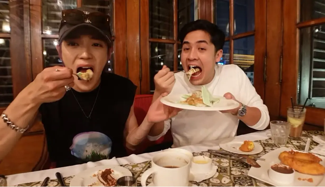 Momen penyanyi asal Korea itu saat mencoba makan ketan durian. Ia tak menyukai aromanya yang menyengat. 
 [Youtube/Nihongo Mantappu]