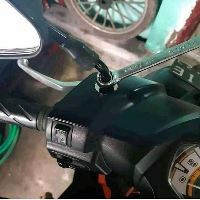 6 Potret Cara Nyeleneh Mengamankan Barang Ini Bikin Gagal Paham