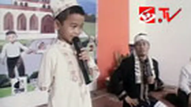 Isi Acara, Tebe Nyanyi di Pesantren