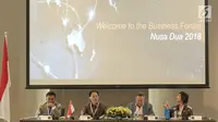 President Commissioner Emtek, Eddy Sariaatmadja dari Indonesia (kedua dari kiri) saat membuka  Process Business Forum 2018, yang diikuti pebisnis dari beberapa negara di Hotel Sofitel Nusa Dua, Bali, Senin (6/8). (Liputan6.com/Johan Tallo)