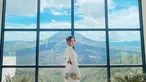 Dalam liburannya ini ia memilih destinasi wisata yang berbeda dari sebelumnya. Saat liburan ke Labuan Bajo, ia banyak disuguhi dengan wisata air, naik kapal dan menikmati indahnya pantai. Namun saat berada di Bali, ia berkunjung ke Kintamani yang dekat dengan Gunung Batur.  (Liputan6.com/IG/@andiannsyah)