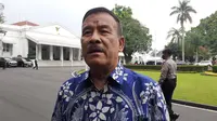 Komisaris Persib Bandung, Umuh Muchtar, saat menyambangi Gedung Pakuan atau rumah dinas Gubernur Jawa Barat, Ridwan Kamil, Sabtu (4/6/2022).