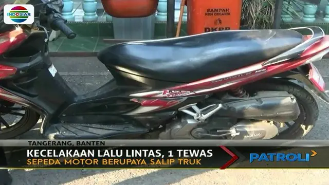 Kecelakaan sepeda motor terjadi di Tangerang, Banten. Sementara di Tulang Bawang, Lampung. 2 orang tewas dan 3 lainnya terluka.