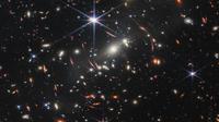 Foto perdana dari Teleskop Ruang Angkasa James Webb milik NASA menampilkan gugusan galaksi dengan gambar paling jelas dalam sejarah. (Dok.&nbsp;NASA, ESA, CSA, and STScI)
&nbsp;