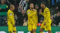 Manchester United Panik, Gelandang Buruan Juga Dibidik Tetangga Berisik