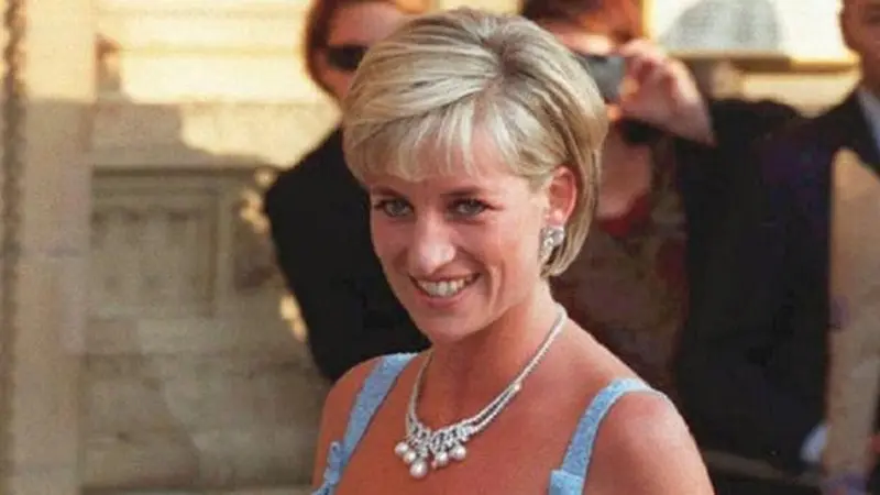 Potret Menggemaskan Penampilan Putri Diana Saat Kecil