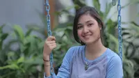 Menjadi cewek yang cuek dan tomboy, Cut Syifa merasa nyaman. Itulah peran baru Cut Syifa dalam sinetron terbarunya berjudul Jodoh Yang Tertukar yang ditayangkan di SCTV. (Nurwahyunan/Bintang.com)