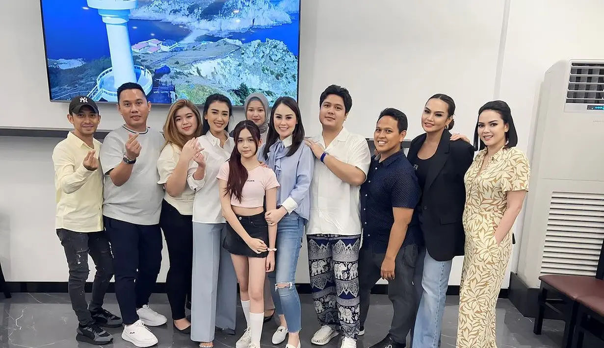 Jennifer Dunn dan putrinya (Sumber: Instagram/jeje_haris89)