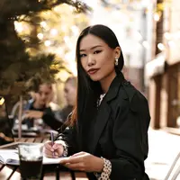ilustrasi perempuan mandiri/lookstudio/freepik