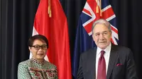 Menlu RI Retno Marsudi (kiri) dan Menlu Selandia Baru Winston Peters melakukan Joint Ministerial Commission (JMC) di Auckland, Selandia Baru. (dok. Kemlu RI)