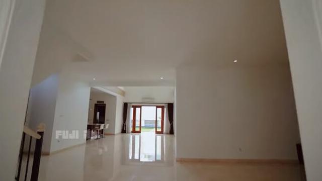 7 Potret Rumah Mewah Milik Fuji di Cilandak, Ditaksir Capai Rp 12 Miliar