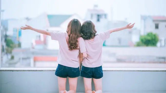 [Bintang] Saat Berteman, 5 Zodiak Ini Bisa Jadi Lebih Setia dari Pacar Kamu