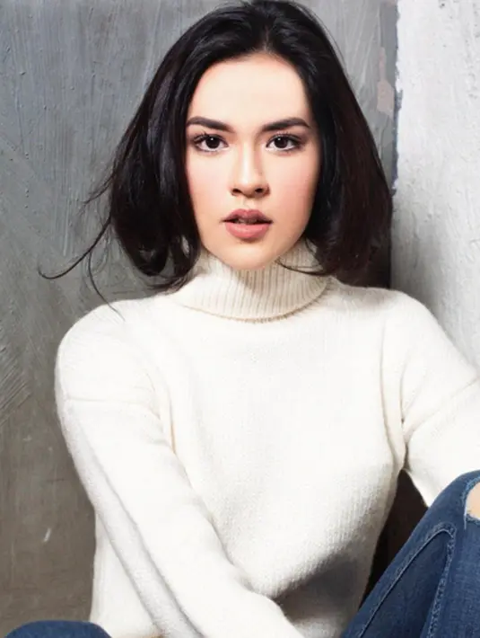Solois cantik Raisa Andriana memang menjadi pujaan seluruh kaum adam di tanah air. Di anugerahi wajah nan cantik, Raisa pun memiliki kualitas vokal yang amat menakjubkan. (raisa6690/Bintang.com)