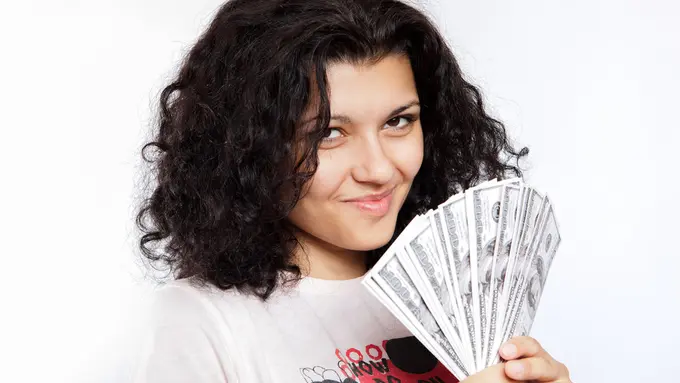 [Bintang] Bukan Hemat, 5 Zodiak Ini Memang Dasarnya Pelit