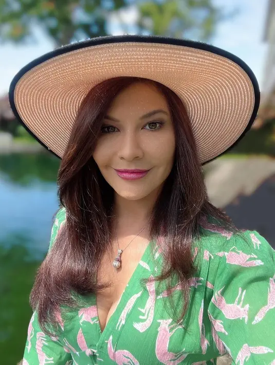 Tak sedikit potret selfie Tamara Bleszynski yang diunggahnya di akun instagram ibu dua anak tersebut. (FOTO: instagram.com/tamarableszynskiofficial)