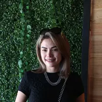 Ditemui saat jumpa pers di Pvblic Bistro, Pantai Indah Kapuk, Jakarta Utara, Kamis (31/12/2015), Nikita Mirzani mengaku tidak berani keluar pasca kabar itu beredar lantaran pandangan orang-orang yang kerap menghakimi dirinya. (Nurwahyunan/Bintang.com)