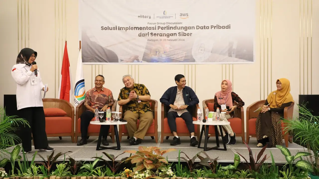 Diskusi Panel Rakernas ASKOMPSI 2024 Bahas Keterpaduan Layanan Digital Nasional hingga Keamanan Siber