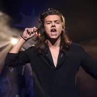Bintang One Direction, Harry Styles telah keluar dari tim manajemen band, Modest Management, untuk menandatangani dengan Jeffrey Azoff Creative Artists Agency (CAA) untuk melakukan solo karir. (AFP/Bintang.com)