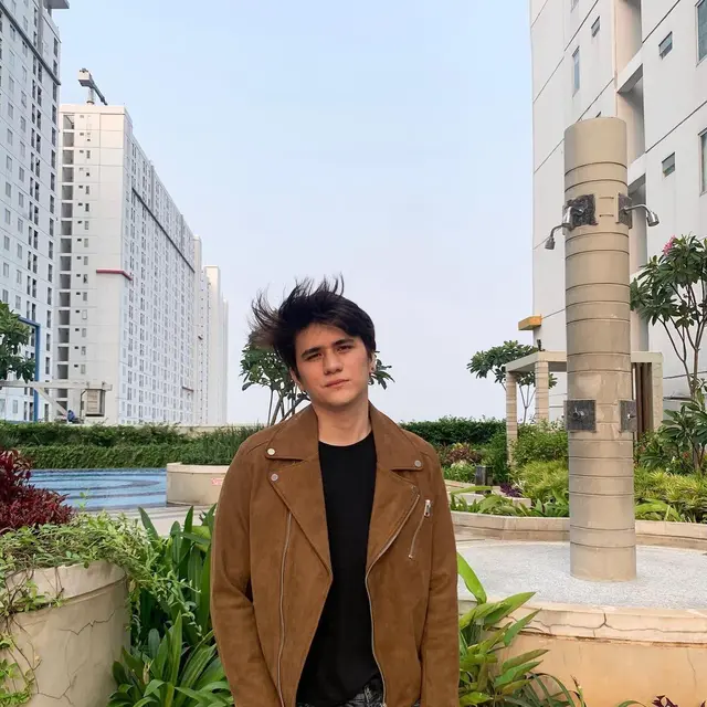 6 Potret James Thomas Smith, Pemeran Axel dalam Sinetron Anak Band