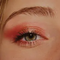 ilustrasi eye makeup | unsplash.com/@yunona_uritsky