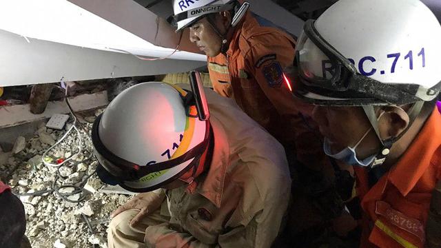 Bintangbola - Bangunan Ambruk di Kamboja Tewaskan 24 Orang