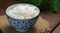 Berapa Kalori 100 Gram Nasi Putih? Ini Fakta Gizi dan Panduan Porsinya