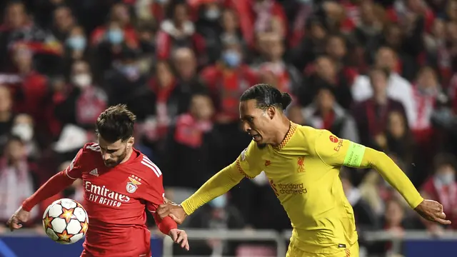 Liverpool Taklukkan Tuan Rumah Benfica di Leg Pertama
