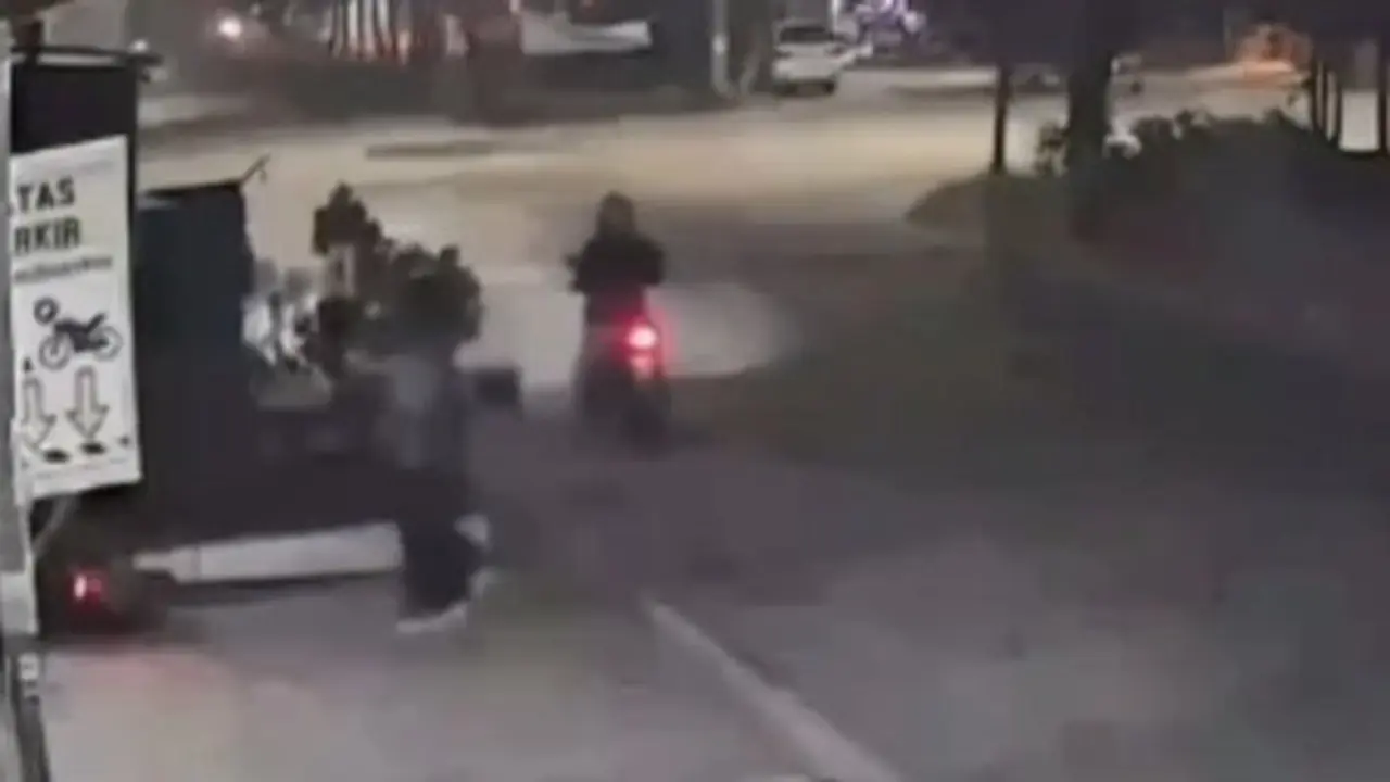 Aksi begal sasar wanita di Bekasi. (Dok. Tangkapan Layar @lbj_jakarta)