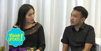 Jessica Iskandar beri dukungan untuk Ruben Onsu di rumah duka.