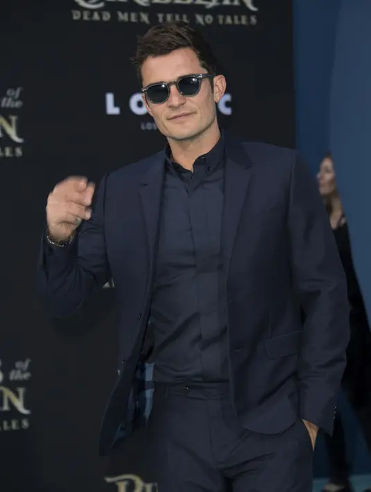 Mantan suami Miranda Kerr ini tak terlihat murung sedikitpun setelah mengakhiri hubungannya dengan Katy. Kabar terbaru menyiarkan bahwa kini Orlando mendekati seorang wanita yang tak lain sahabat karib Katy. (AFP/Bintang.com)